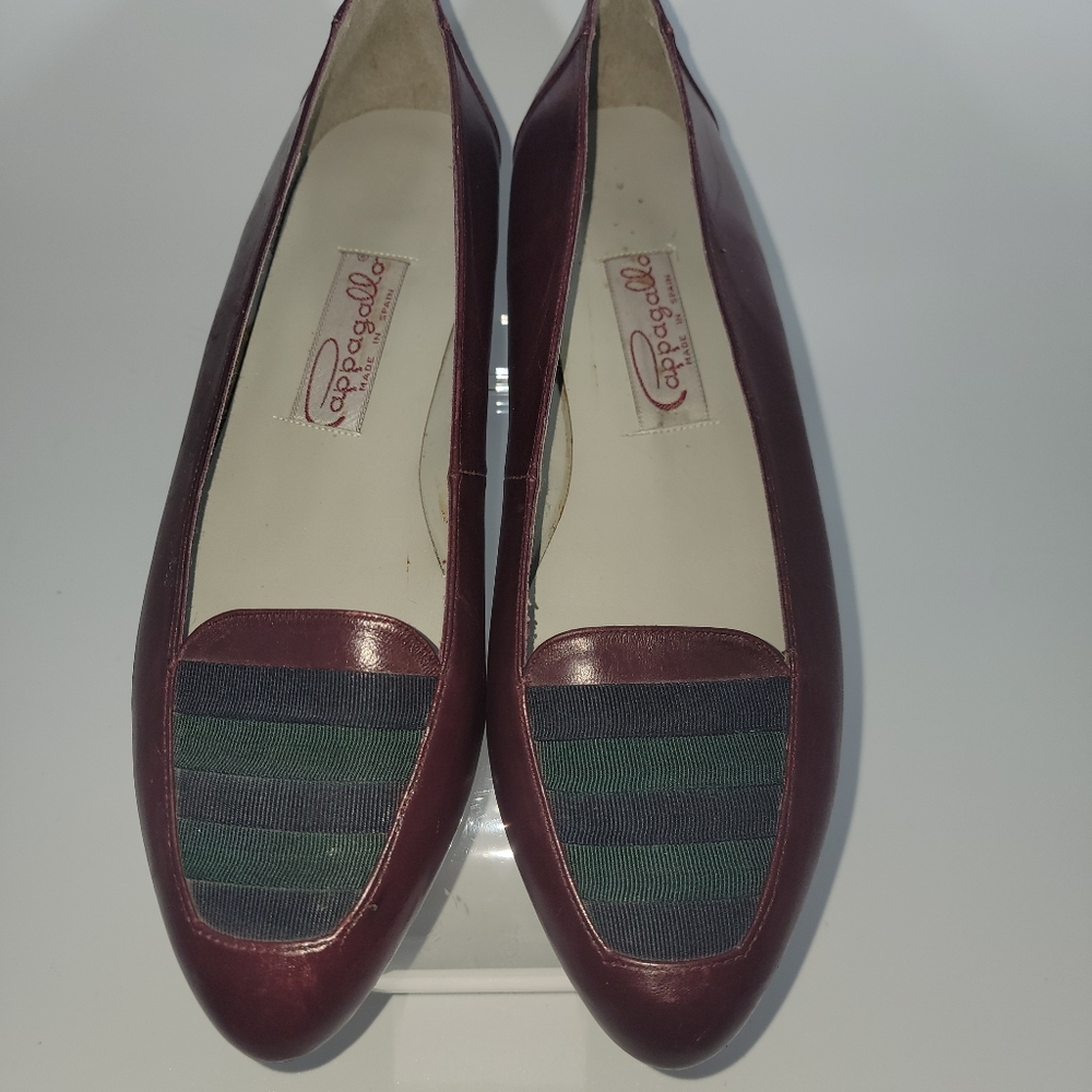 Pappagallo Vintage Preppy Cordovan Leather Flats Size 41 Runs Small